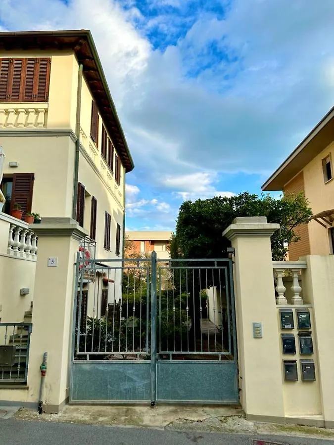 Appartamento Casa Quercianella Italia